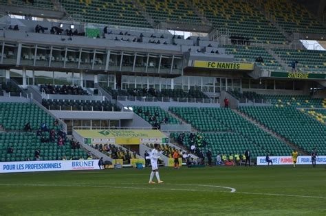 Nantes au stade de la Beaujoire bientôt une nouvelle pelouse