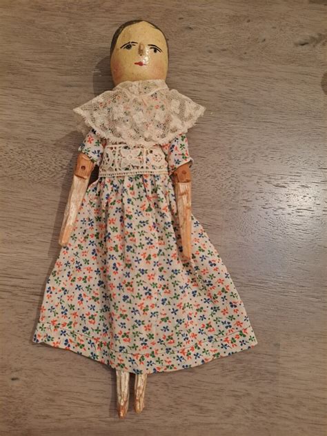 Antique Wooden Peg Doll Grodnertal Carved German Jointed Folk Art