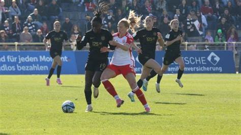 Eintracht Frauen verlieren unglücklich gegen Bayern hessenschau