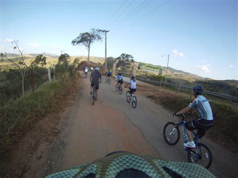 Aventura os amigos bicicleta Mtb Trilhas do Vale do Paraíba