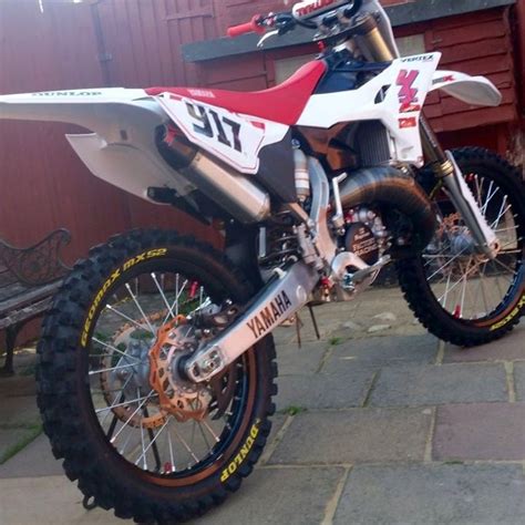 Yz 125 Retro White Plastics And Red Seat Cover And Graphics Kit