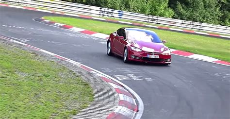 Tesla Model S Beats Porsche Taycans Nurburgring Lap By ~20 Secs