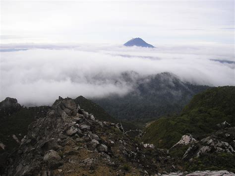 Mount Sinabung | Gunung Bagging