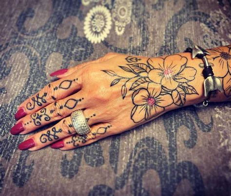 Top Best Hand Tattoos For Women Inspiration Guide