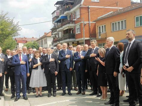 FOTO Krišto i Plenković otvorili konzulat u Orašju To je signal