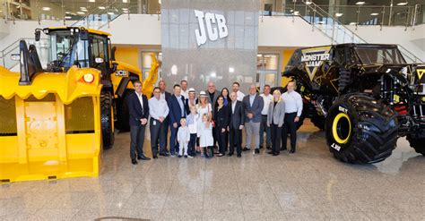 New Monster Jam Truck! Monster Jam Announces New Partnership with JCB ...