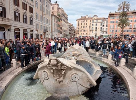 Climate activists turn landmark Rome fountain black | Inquirer News