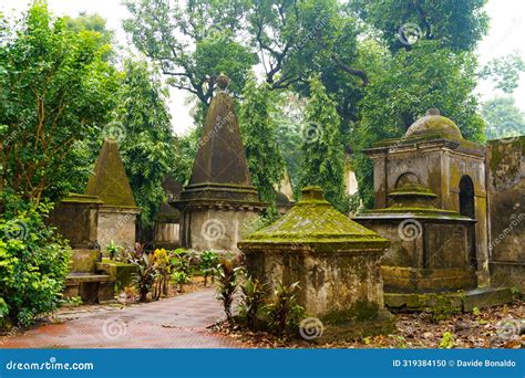 South Park Street Cemetery In Kolkata India Historic Cemetery With