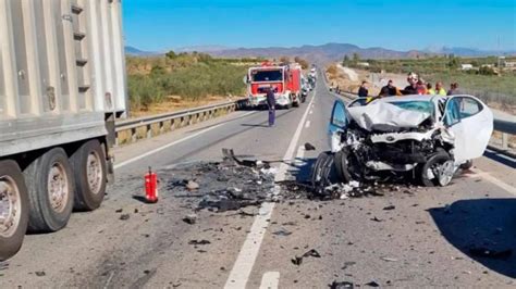 Tres muertos en un tremendo accidente entre tres vehículos