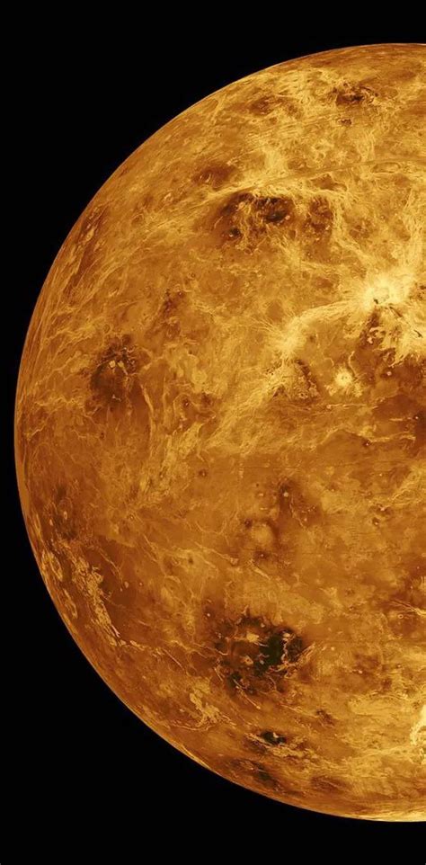 Radar Images of Venus Surface