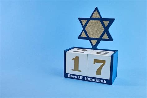 Premium Photo Hanukkah Countdown Calendar Hanukkah Calendar With David Star And Dreidel