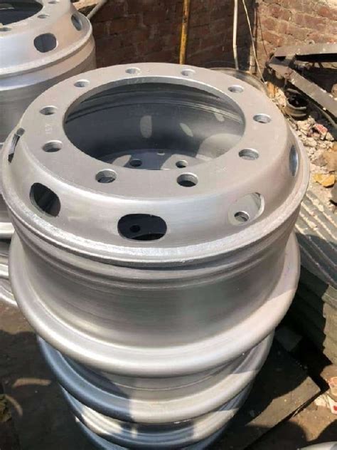 Polished Kg Truck Wheel Rim Packaging Type Loose At Rs