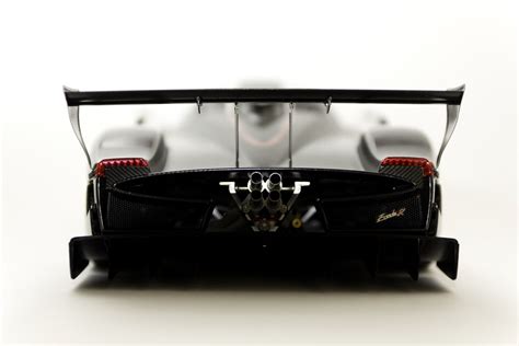 Dat Ass High Res R Topgear