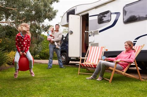 The Best RVs For Families - RV Expeditioners