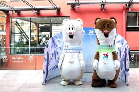 Milo E Tina Le Mascotte Ufficiali Di Milano Cortina 2026 In Tour