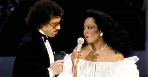 The 40+ Best '80s Karaoke Duets, Ranked By Fans