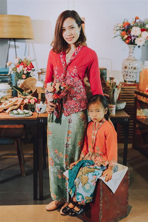 baba nyonya traditional clothing jamirextisneros