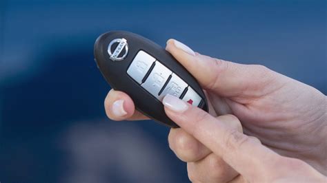 Nissan Leaf Intelligent Key And Locking Functions Youtube