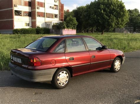 Opel Astra I Prvi Vlasnik Sni Eno God