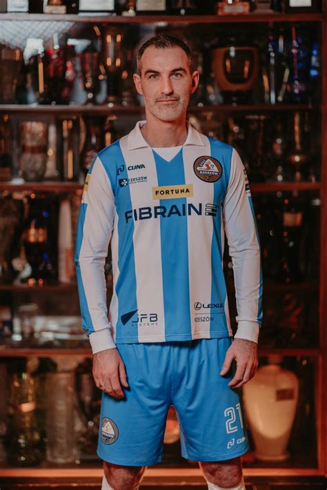 Stal Rzeszow Anniversary Home Kit