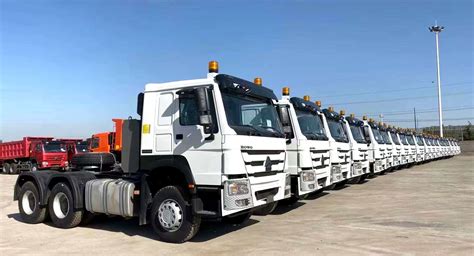 Zambia Low Price Sinotruk Sitrak C7h Howo A7 T7h 6x4 420 440hp Cng Howo