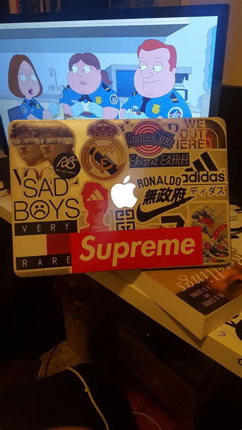 Let's see some nice laptop stickers! : r/streetwear