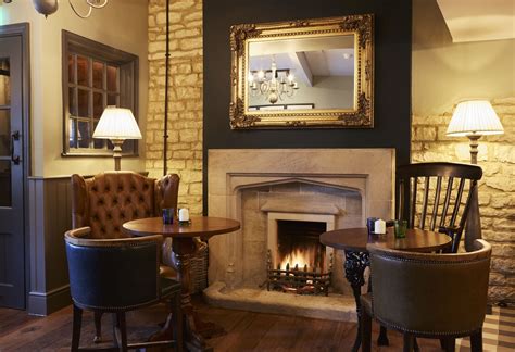 Best Pubs In Bourton On The Water Bolthole Retreats