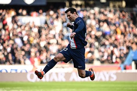 Mbapp Et Messi Sauvent Le Psg De La Crise Face Un Lille S R De Ses