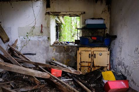 Inside Cornwalls Hidden Derelict Farm Abandoned Years Ago Cornwall Live