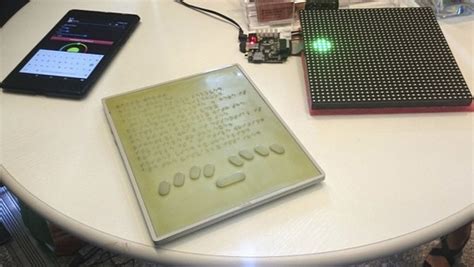 Blitab La Primera Tablet Con Texto En Braille Para Ciegos