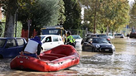 Jaka oluja pogodila Evropu poplave u Toskani odnele pet života na