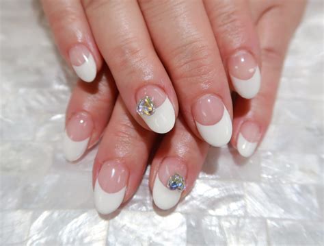 フレンチネイル｜ネイルサロンnails Qoo