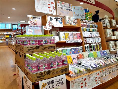 丸善ジュンク堂書店劇場📚 On Twitter お📚ようございます。 今日から夏のコミケですね。すでにビッグサイトで並んでいる方も