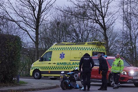 Kolding Politi Brand Og Redningsmandskab Arbejder Ved Knallertuheld