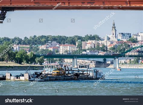 Belgrade Serbia 7182019 Belgrade Serbia Tugboat Foto De Stock