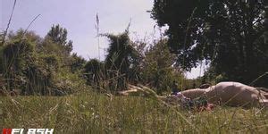 Man Sunbathes Naked Women And Men See Him Doi Tnaflix