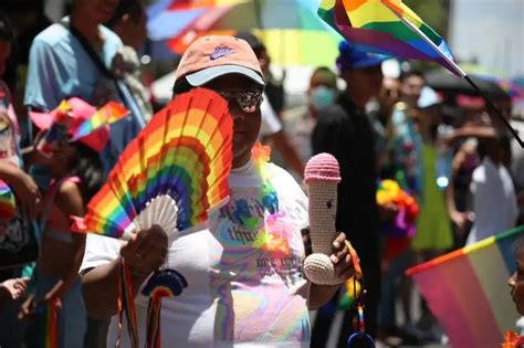 La Jornada Comunidad Lgbt Exige Libertad Justicia Y Dignidad Miles