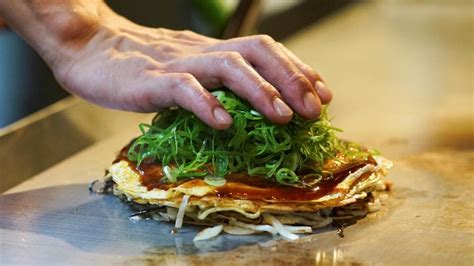 G Qu Est Ce Que L Okonomiyaki Le Plat Qui A Reconstruit Hiroshima