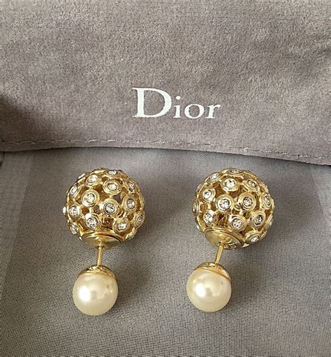 Classic Elegance Dior Tribale Mise En Dior Tribal Earrings White