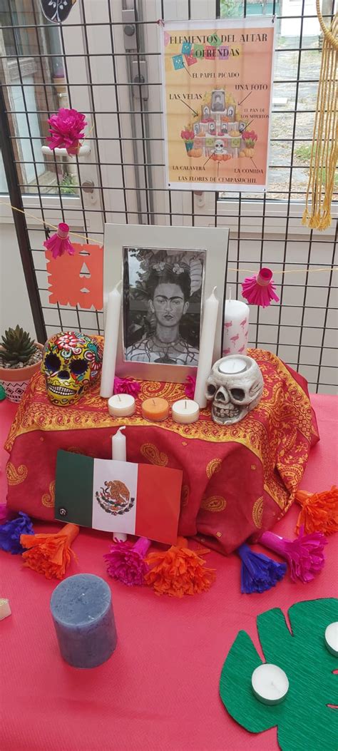 Hommage La Peintre Mexicaine Frida Kahlo C L Bration Connue Sous Le