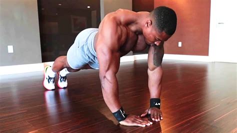 Diamond Triangle Push Up Benefits Muscles Worked How To