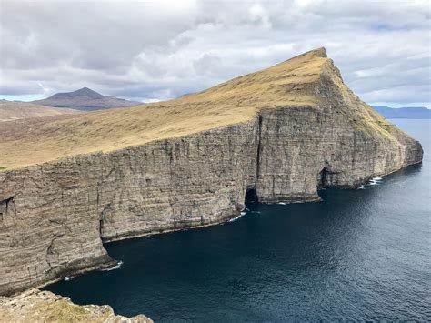 The Ultimate Faroe Islands Hike: Lake Sørvágsvatn, Bøsdalafossur