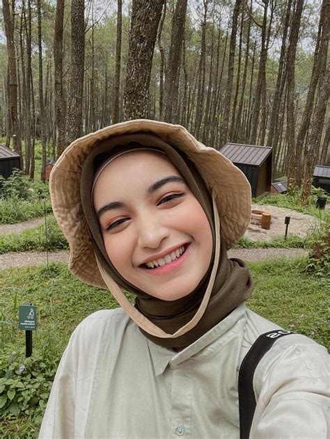 6 Potret Cut Intan Nabila Atlet Anggar Disebut Kembaran Shireen