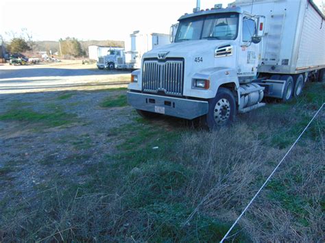 Talley Farms Surplus Equipment Auction Photos Iron Horse Auction Company