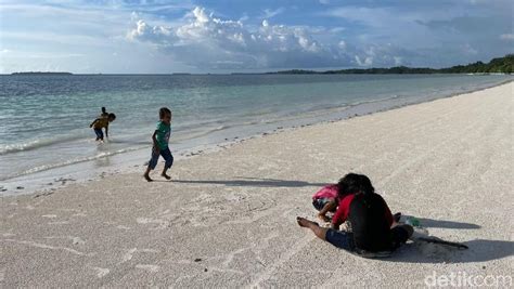 Pantai Pasir Terhalus Di Dunia Ada Di Maluku