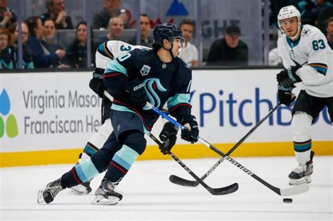 Each Nhl Teams Biggest Breakout Candidate For 2022 23 From Beniers To