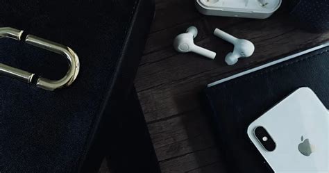 The Evolution Of Apple Airpods