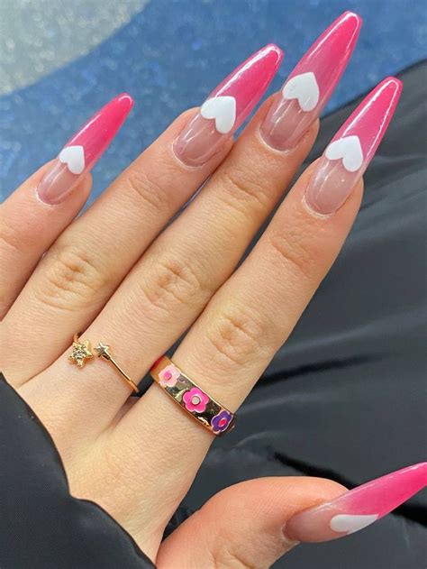 розовые ногти с сердечками дизайн ногтей pink nails нюдовый маникюр