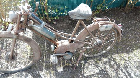 1 Ancienne MOBYLETTE PEUGEOT BIMA BG A GALET Scooter Moto Cyclo