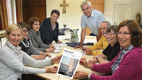 Heilige Familie St Paulus und Heilig Geist geben Broschüre heraus